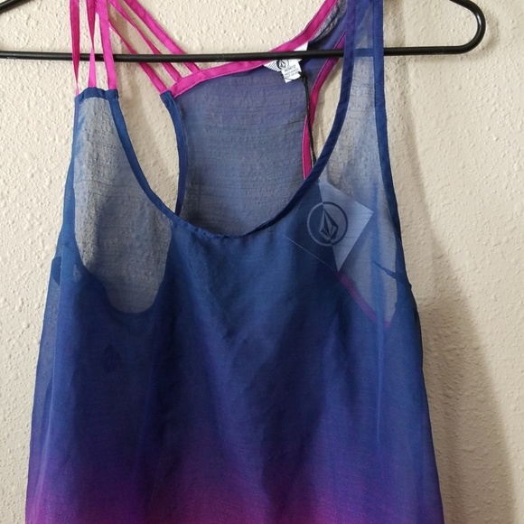 Volcom top - Picture 2 of 4